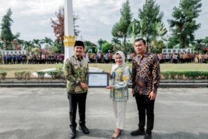 Setahun Telah Melayani, Walikota Tebing Tinggi Terima 3 Penghargaan Prestisius