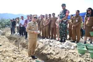 Bupati Humbang Hasundutan Laksanakan Peletakan Batu Pertama Pembangunan KDMP Ambobi Paranginan