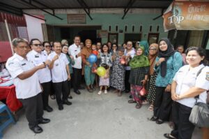 Ketua TP PKK Pematangsiantar Kunjungi Dua Posyandu Untuk Melihat Langsung Pelayanan Untuk Masyarakat